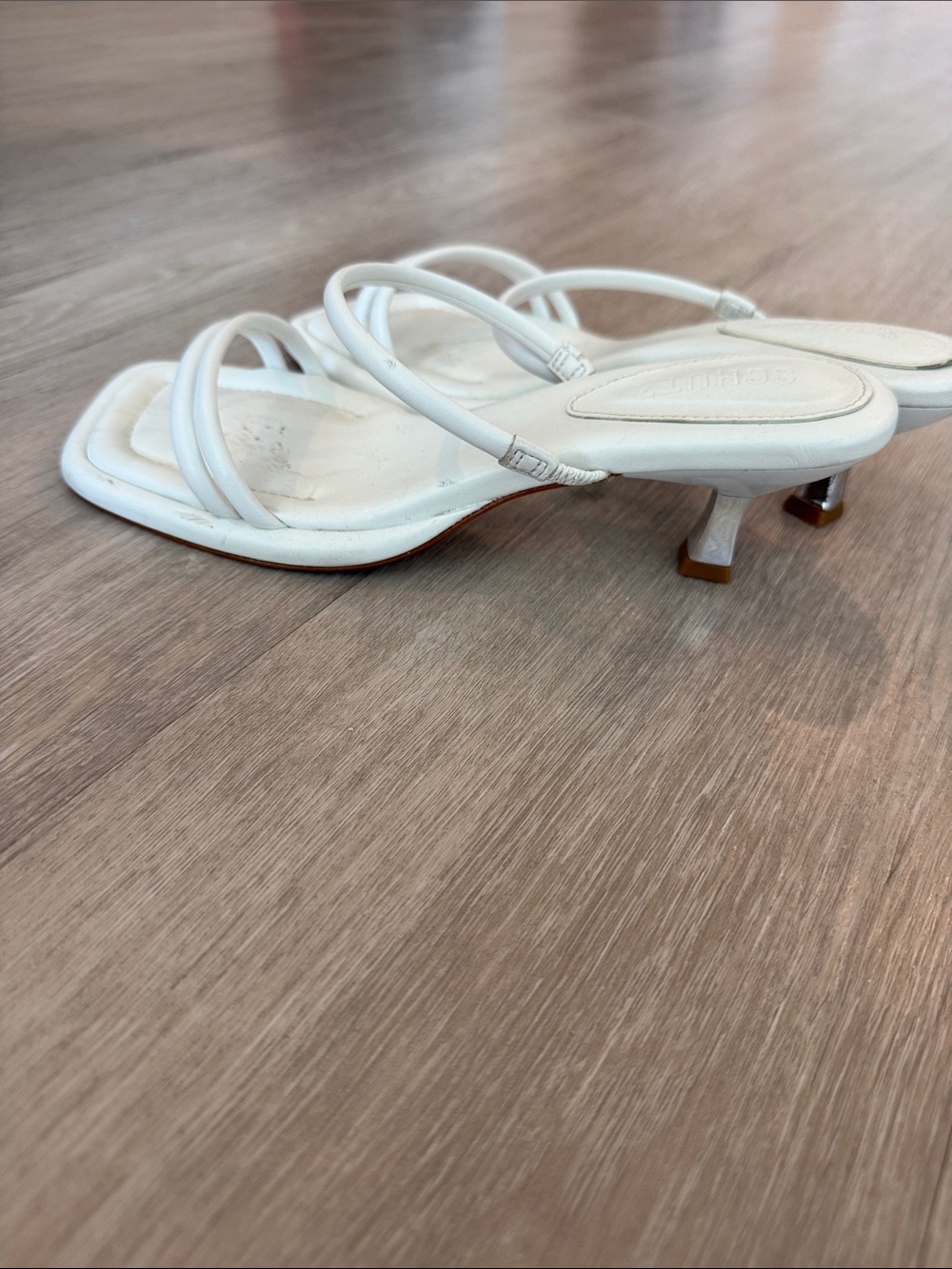 Schutz White Agatha Mini Heel 7 - Picture 2 of 5